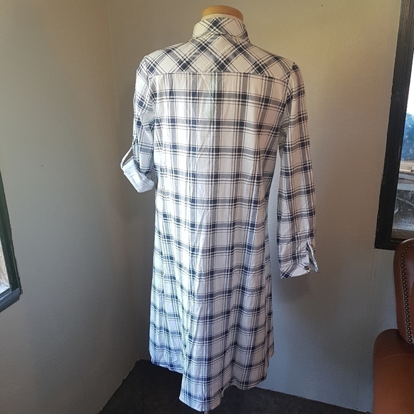 Dressfo Plaid Button Down Shirt Dress -> Dressfo Plaid Button Down Shirt Dress - Picture 4 of 15
